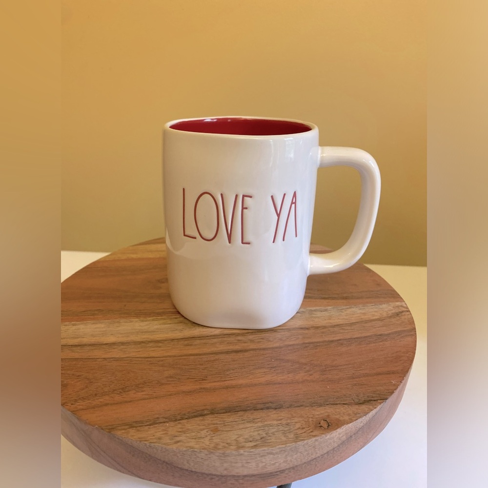 NWT Rae Dunn “Love Ya” mug with red inside